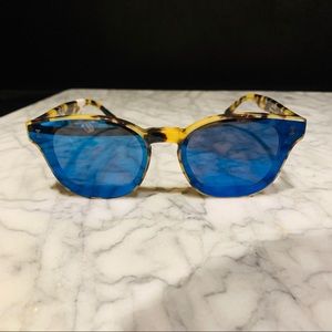 “Martinique” sunglasses by Illesteva